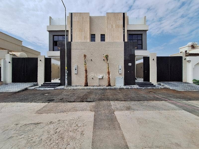 Duplex Villa for Sale in Al Yarmuk, East Riyadh