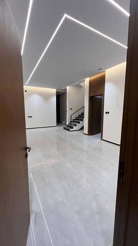 Floor for sale in Saadah, east of Riyadh