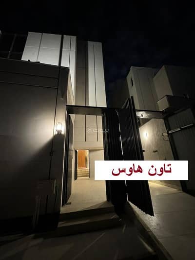 6 Bedroom Floor for Sale in East Riyadh, Riyadh - Floor for sale in Al Rimal, East Riyadh