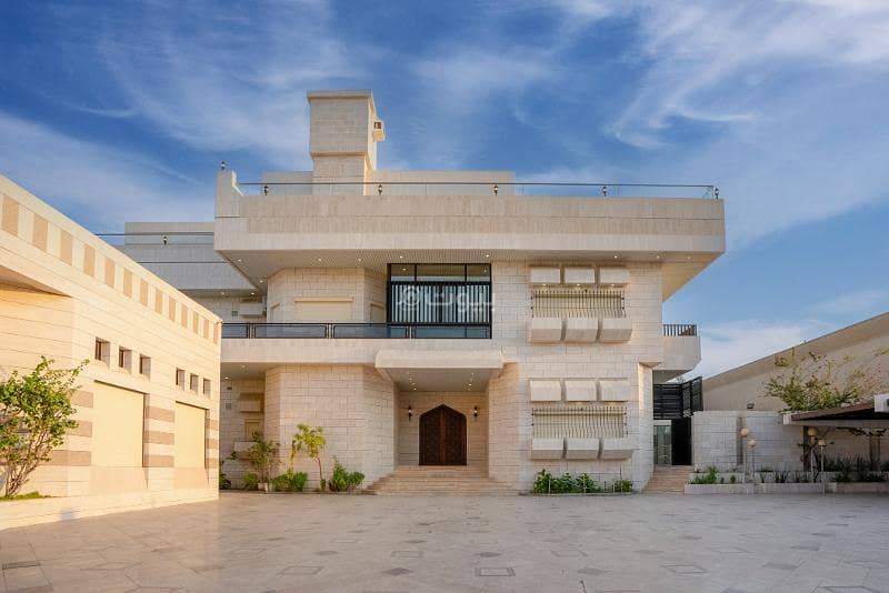 Luxury Palace for Sale in Al Hamraa, North Jeddah