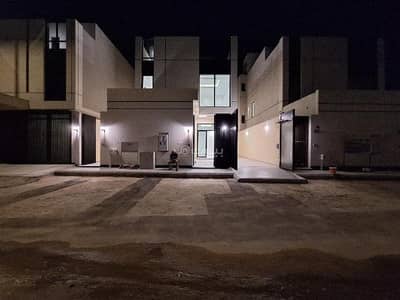 7 Bedroom Villa for Sale in East Riyadh, Riyadh - Villa for sale in Al Rimal district, east of Riyadh