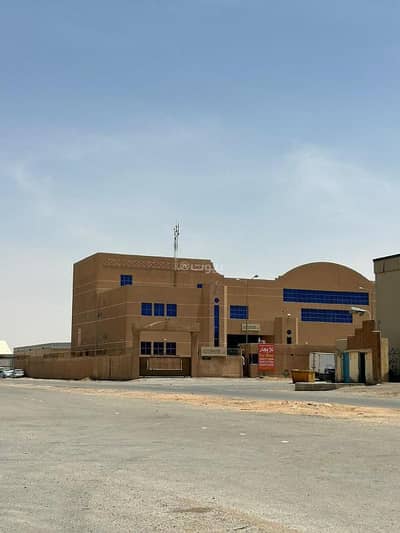 Warehouse for Rent in East Riyadh, Riyadh - Warehouse for Rent in Al Sulay, East Riyadh