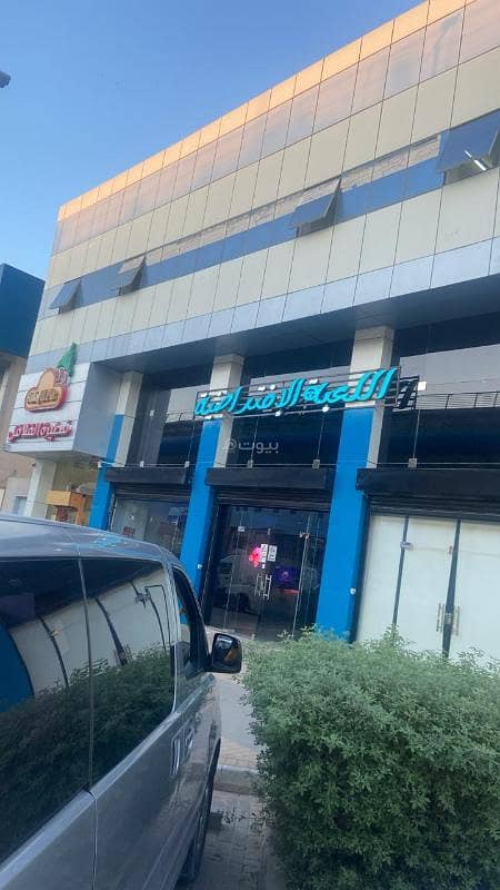 Residential building with 11 apartments for rent in Al Aziziyah, Riyadh