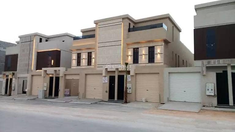 Floor for sale in  Okaz, South Riyadh