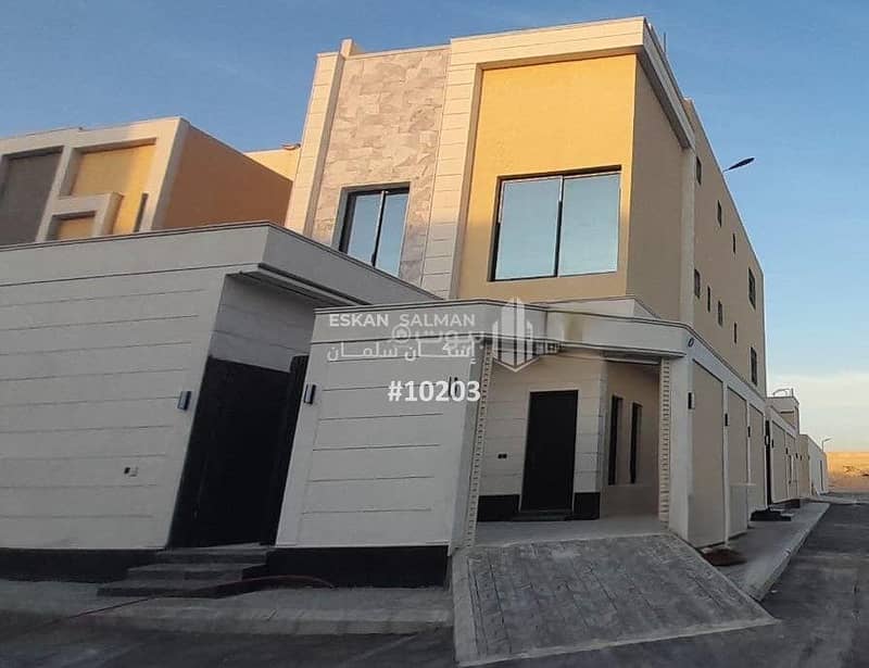 Floor for Sale in Al Bayan Neighborhood, East Riyadh