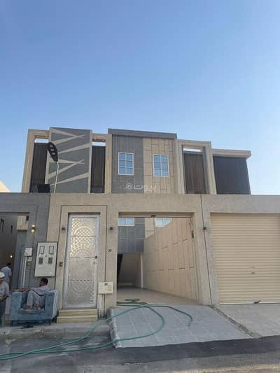 3 Bedroom Floor for Sale in South Riyadh, Riyadh - Floor for Sale in Badr, South Riyadh