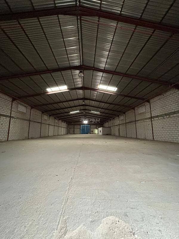 Warehouse 1750 square meters in Al-Sulay residential area with full logistical services