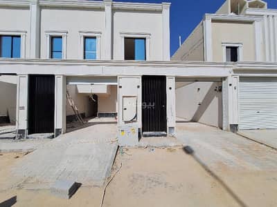 1 Bedroom Floor for Sale in East Riyadh, Riyadh - Ground Floor for Sale in Al Janadriyah, East Riyadh