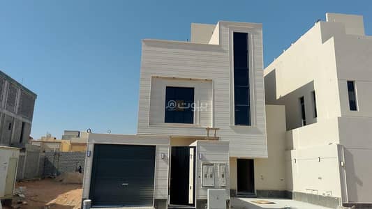 4 Bedroom Floor for Sale in East Riyadh, Riyadh - Floor in East Riyadh，Al Khaleej 4 bedrooms 1350000 SAR - 87597825