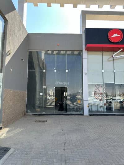 Complex for Rent in West Riyadh, Riyadh - Exhibition No. 2 for rent in Al-Ghoroub Plaza, Tuwaiq, west of Riyadh