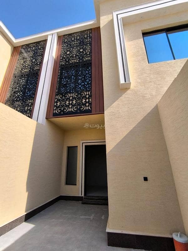 Floor in East Riyadh，Al Janadriyah 3 bedrooms 750000 SAR - 87598775