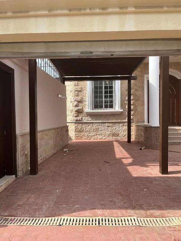 Villa with 8 rooms for rent in Al Hamra, Jeddah