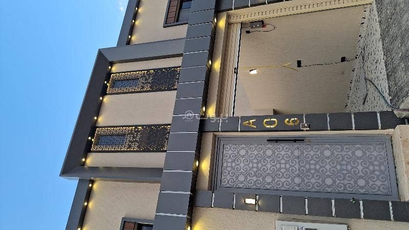 Upper floor for sale in Al Janadriyah, East Riyadh