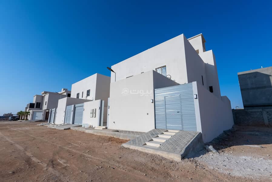 A Floor and Two Apartments for Rent in Al-Namar District, Riyadh