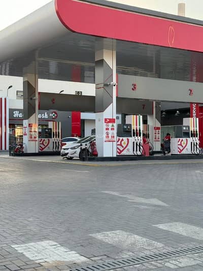 10 Bedroom Gas Station for Sale in East Riyadh, Riyadh - Gas Station for sale in  Al Rimal, East Riyadh