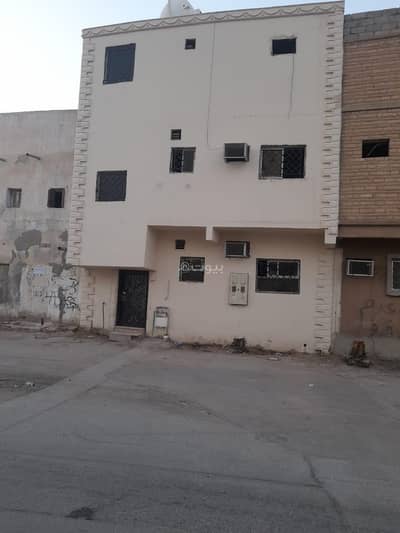 5 Bedroom Residential Building for Sale in Central Riyadh, Riyadh - 8 Rooms Building For Sale in Al Oud, Riyadh