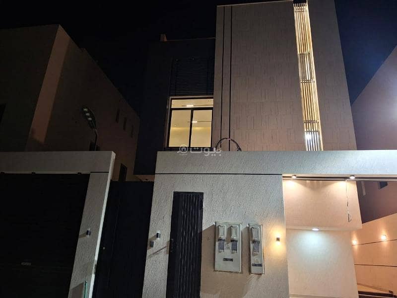 Luxury Floor for Sale in Al Bayan Neighborhood, East Riyadh