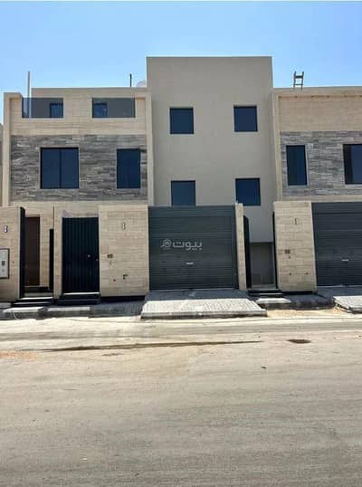 4 Bedroom Floor for Sale in East Riyadh, Riyadh - دور للبيع في شارع عطية بن جنادة, حي الملك فيصل, مدينة الرياض, منطقة الرياض