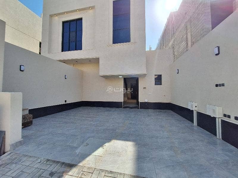 Upper Floor for Sale in Al Nahdah, East Riyadh