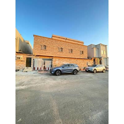 10 Bedroom Building for Sale in North Jeddah, Jeddah - Selling a building in Al Zammar district, Jeddah for 3,150,000 SAR. Area of 750 square meters, close to 25th Street.