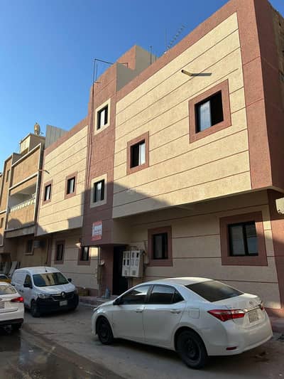 11 Bedroom Residential Building for Sale in Central Riyadh, Riyadh - Building for sale in Al Yamamah, Central Riyadh