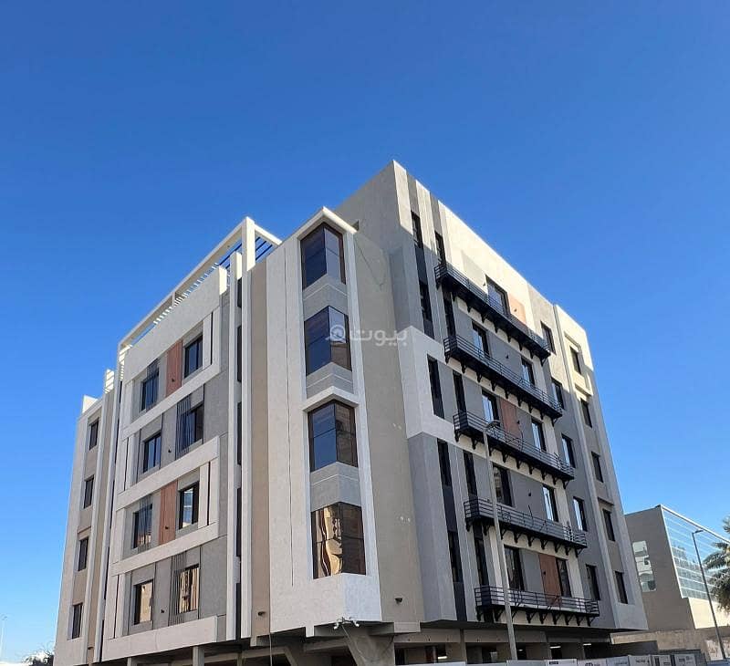 4 bedroom apartment in Jeddah, Rawdah neighborhood, front with two entrances, immediate move-in, for sale