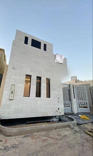 5 Bedroom Villa for Sale in West Riyadh, Riyadh - 5 bedroom villa for sale in Al-Mahdiyah, Riyadh