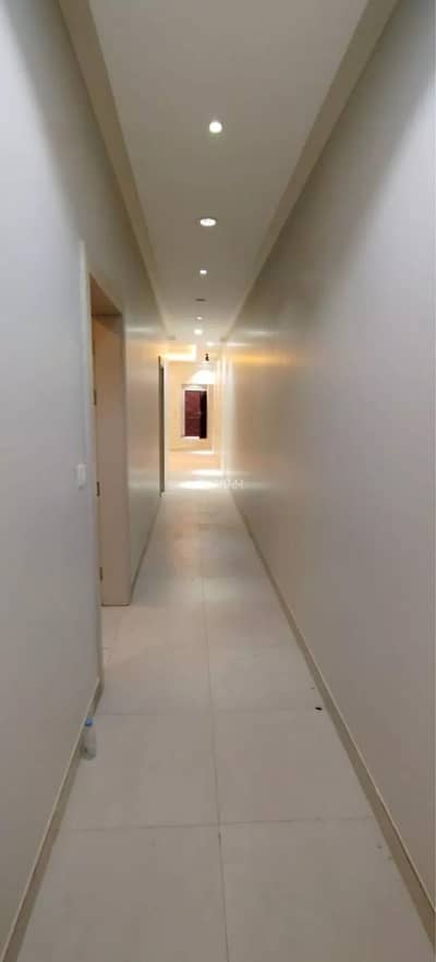 5 Bedroom Flat for Rent in North Riyadh, Riyadh - Apartment for rent in King Abdullah district, north Riyadh