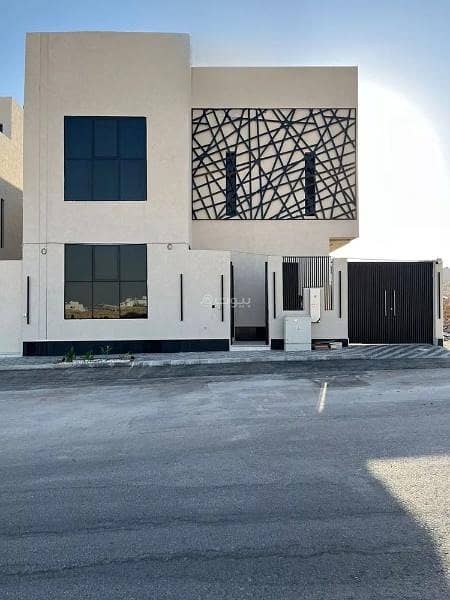 Villa For Sale in Al Mahdiyah, West Riyadh