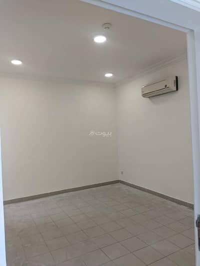 Office for Rent in East Riyadh, Riyadh - Administrative office in Riyadh, Al-Malaz neighborhood.