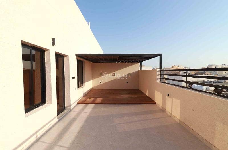 Penthouse for sale with 4 rooms and roof in a very good price in Jeddah Al-Naeem