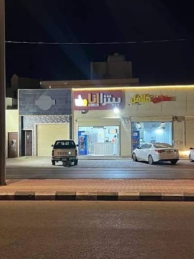 Building for Sale in Al Majd, Alkhubara  Wal Sahabeen - Building For Sale in  Al Majd, Alkhubara Wal Sahabeen