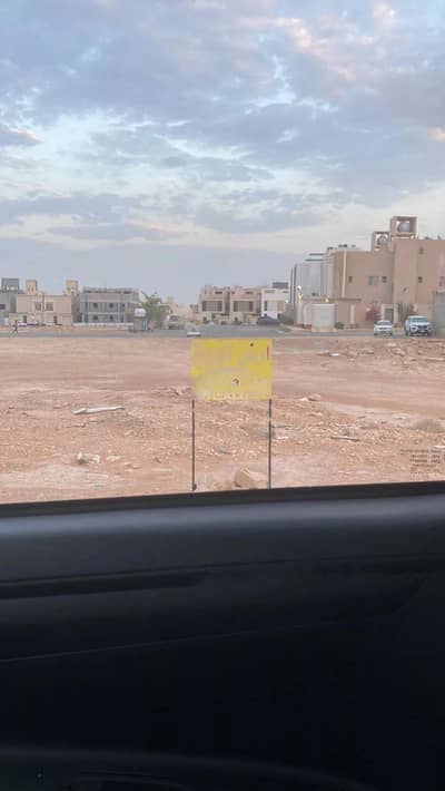 Land for Sale in West Riyadh, Riyadh - Land for sale in Al Mahdiyah, West Riyadh