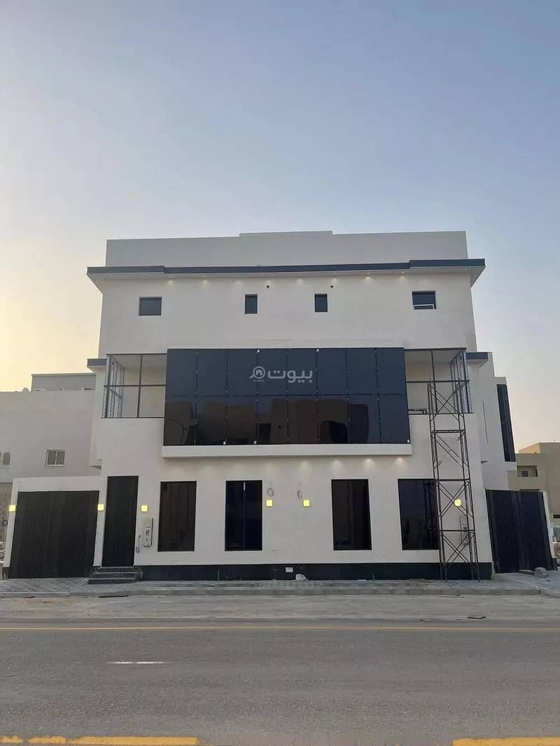 Villa for Sale in Al Mahdiyah, West Riyadh