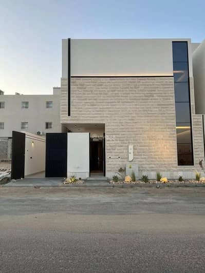 7 Bedroom Villa for Sale in West Riyadh, Riyadh - Villa for sale in Al Mahdiyah, west Riyadh