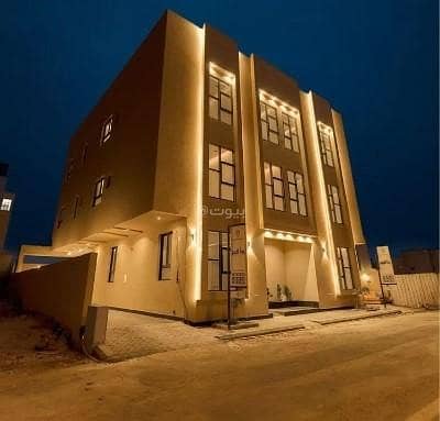 Building for Sale in West Riyadh, Riyadh - For Sale Building in Al Mahdiyah, West Riyadh