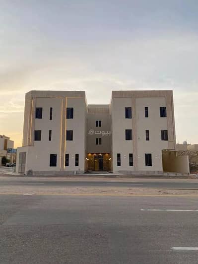 Building for Sale in West Riyadh, Riyadh - Building for sale in Al Mahdiyah, west Riyadh