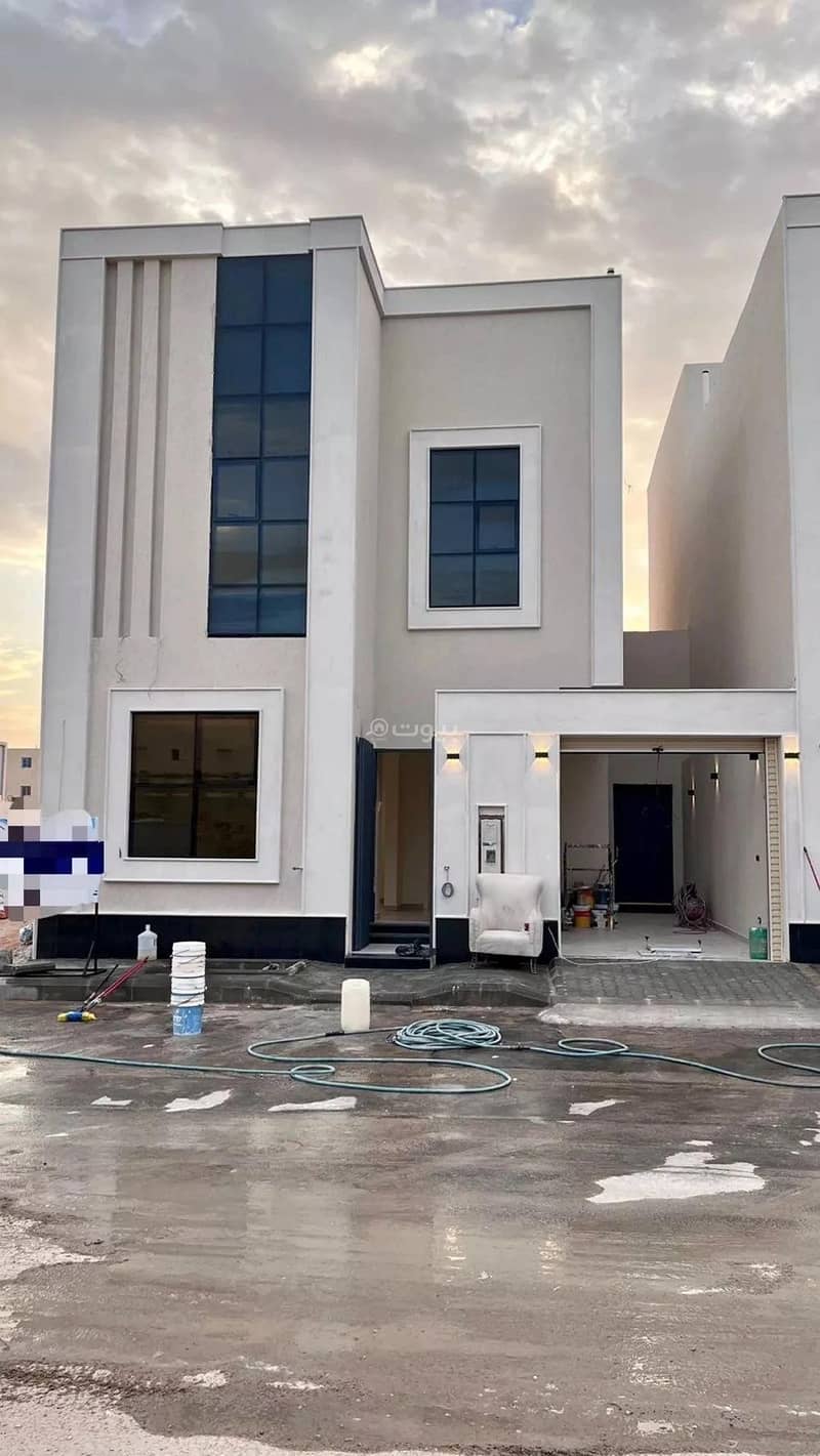 Villa for Sale in Al Mahdiyah, West Riyadh