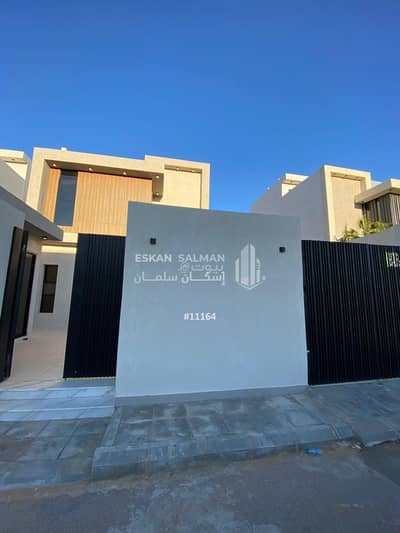 8 Bedroom Villa for Sale in Al Rimal, Buraydah Al Qassim Region - Villa - Buraydah - Al-Qaa Al-Barid