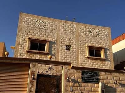 4 Bedroom Villa for Sale in North Jeddah, Jeddah - Staircase Hall Villa for Sale in Al Falah, North Jeddah