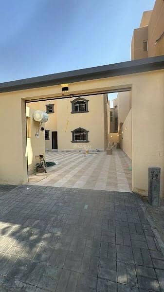 Floor for Rent in Al Malqa, North Riyadh