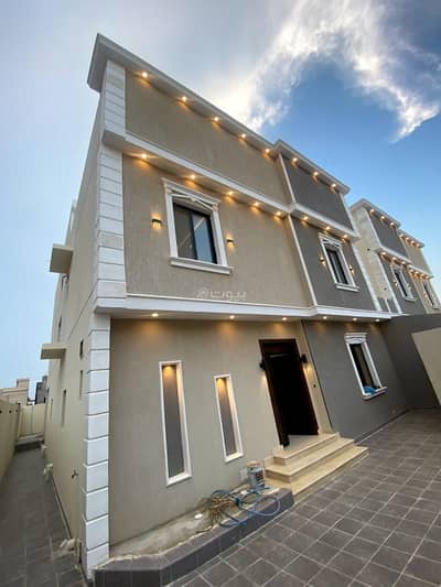 10 Bedroom Villa for Sale in North Jeddah, Jeddah - Villa for sale at a great price (Abhur Al Shamaliyah, Noor neighborhood)