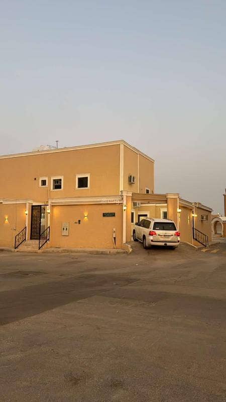 Villa for Sale in Al Uraija Al Gharbiyah, West Riyadh