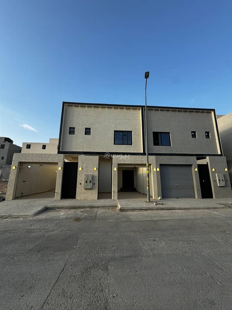 4 Bedroom Floor For Sale in Akath, Riyadh