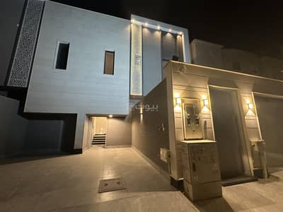 3 Bedroom Floor for Sale in East Riyadh, Riyadh - Floor for sale in Al Munsiyah, east of Riyadh