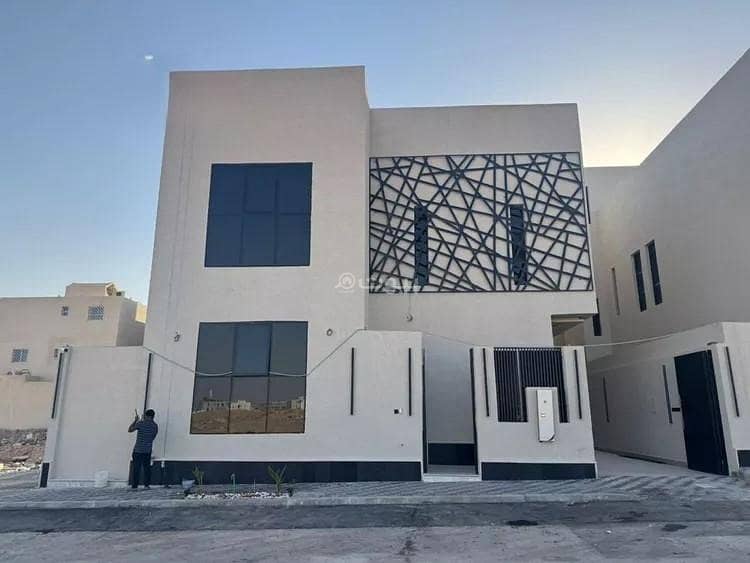 Villa for sale in Al Mahdiyah, West Riyadh