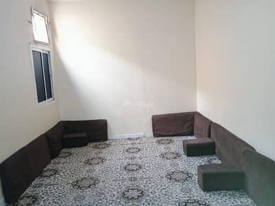 1 Bedroom Apartment for Rent in East Riyadh, Riyadh - For rent a furnished family apartment 2000 monthly in Al-Naseem Al-Sharqi district, offer number 722