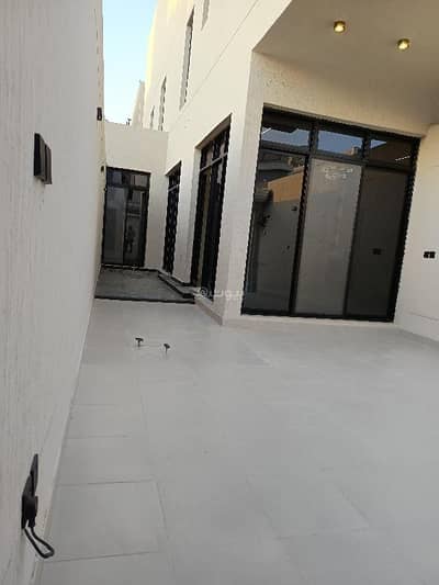 3 Bedroom Floor for Sale in East Riyadh, Riyadh - Floor for sale in  Al Munsiyah, East Riyadh