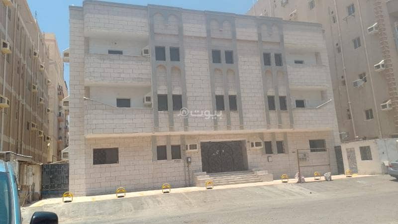 Jeddah, Al Nuzhah neighborhood, Awf Bin Najdi Street, behind Madinah Building, off Madinah Road