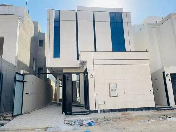 Villa for Sale in Al Maizilah, East Riyadh